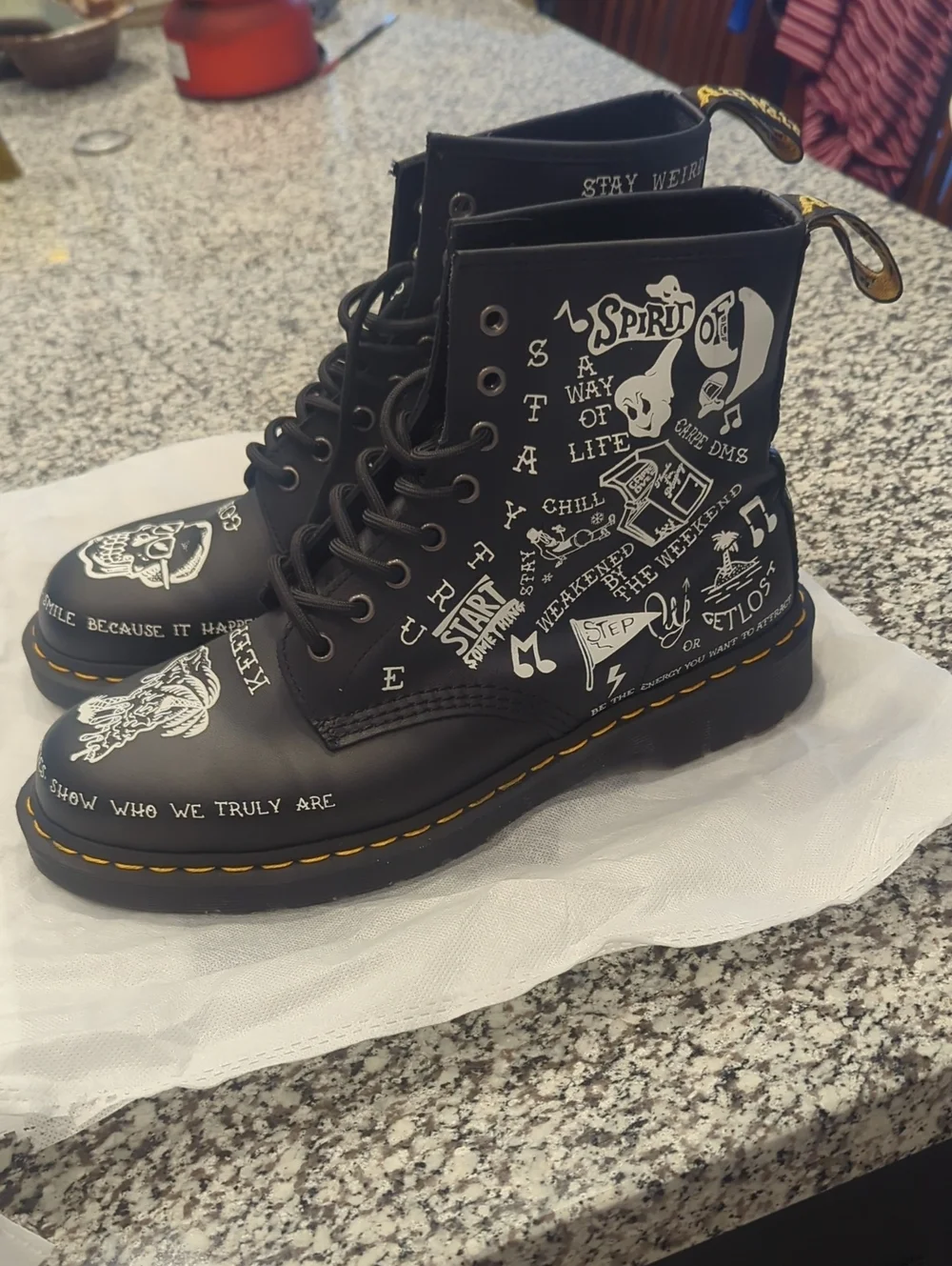 Dr Martens 1460 Scribble 8 Eye Boots Black
